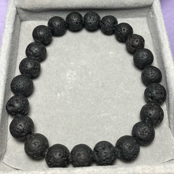 BLACK LAVA STONE STRETCHY NATURAL GEMSTONE BRACELET ~7MM - Picture 2 of 6